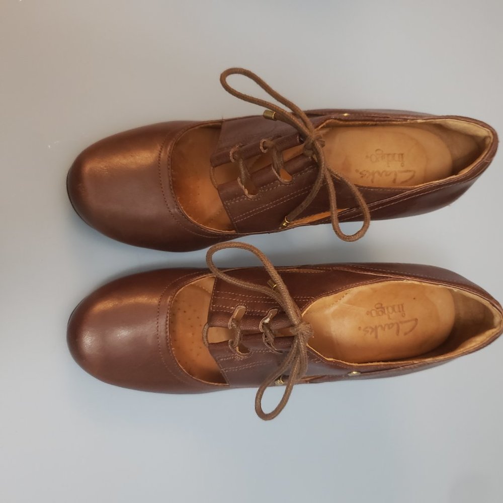 Leather Clarks Pump - image 3